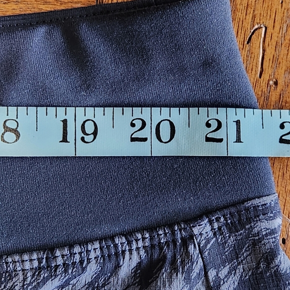 Athleta Trekkie North Printed Short | Size 20 | NWT - Picture 4 of 14